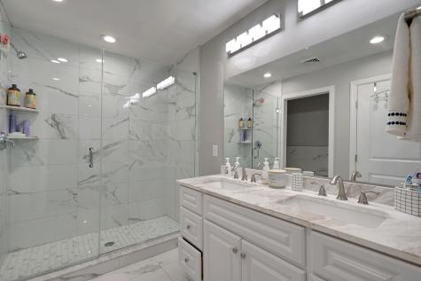 181 Larchwood Avenue Oakhurst NJ 07755