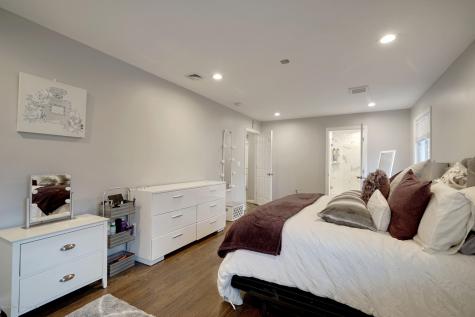 181 Larchwood Avenue Oakhurst NJ 07755