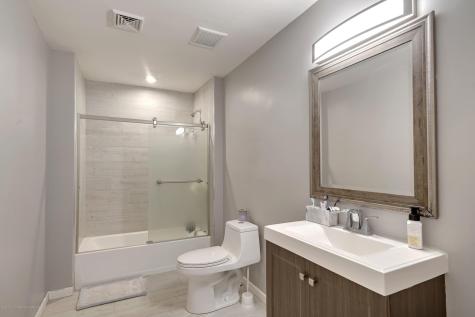 181 Larchwood Avenue Oakhurst NJ 07755