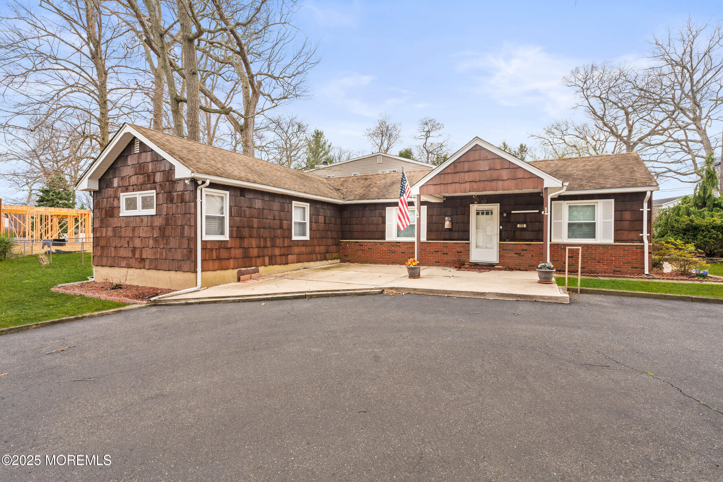 456 Harnell Avenue Oakhurst NJ 07755