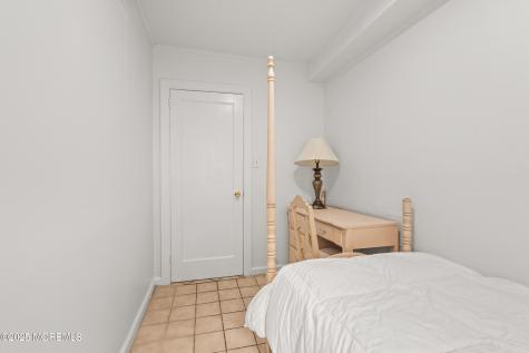 456 Harnell Avenue Oakhurst NJ 07755