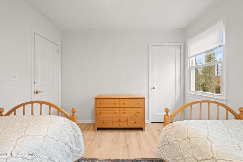 456 Harnell Avenue Oakhurst NJ 07755