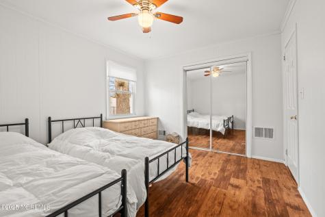 456 Harnell Avenue Oakhurst NJ 07755