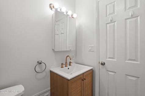 456 Harnell Avenue Oakhurst NJ 07755