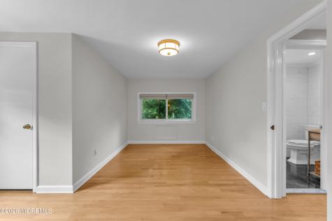 17 Hilltop Terrace N Red Bank NJ 07701