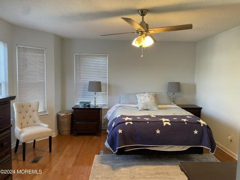 5 Gimbel Place Oakhurst NJ 07755