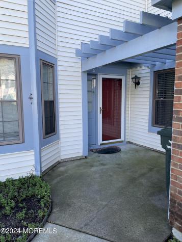 5 Gimbel Place Oakhurst NJ 07755