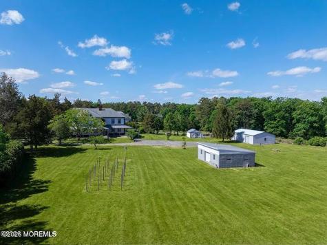 15 Hummingbird Way Jackson NJ 08527