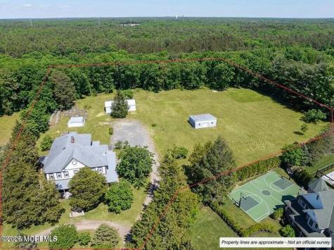 15 Hummingbird Way Jackson NJ 08527