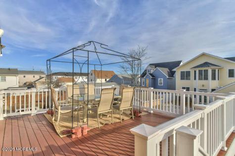 106 Elizabeth Avenue Lavallette NJ 08735