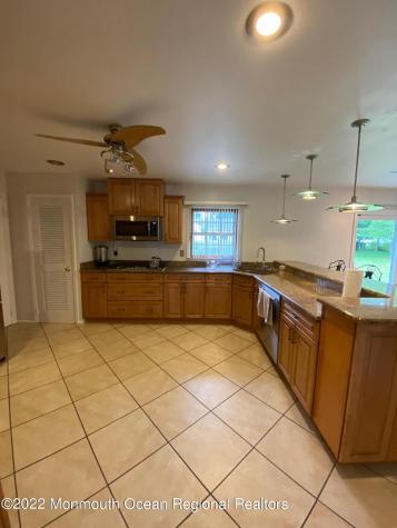 490 W Park Avenue Oakhurst NJ 07755