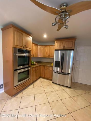 490 W Park Avenue Oakhurst NJ 07755