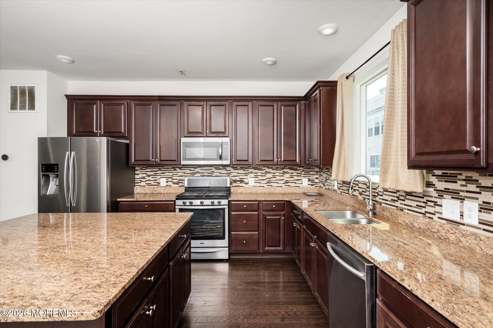 21 Green Street North Brunswick NJ 08902