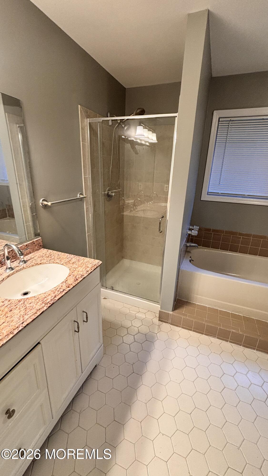 37 Lone Star Lane Manalapan NJ 07726