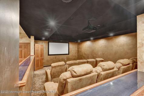 67 Phalanx Road Lincroft NJ 07738