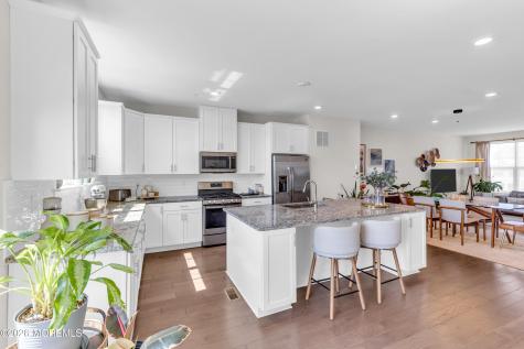 28 Kelly Way Tinton Falls NJ 07724