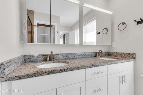28 Kelly Way Tinton Falls NJ 07724