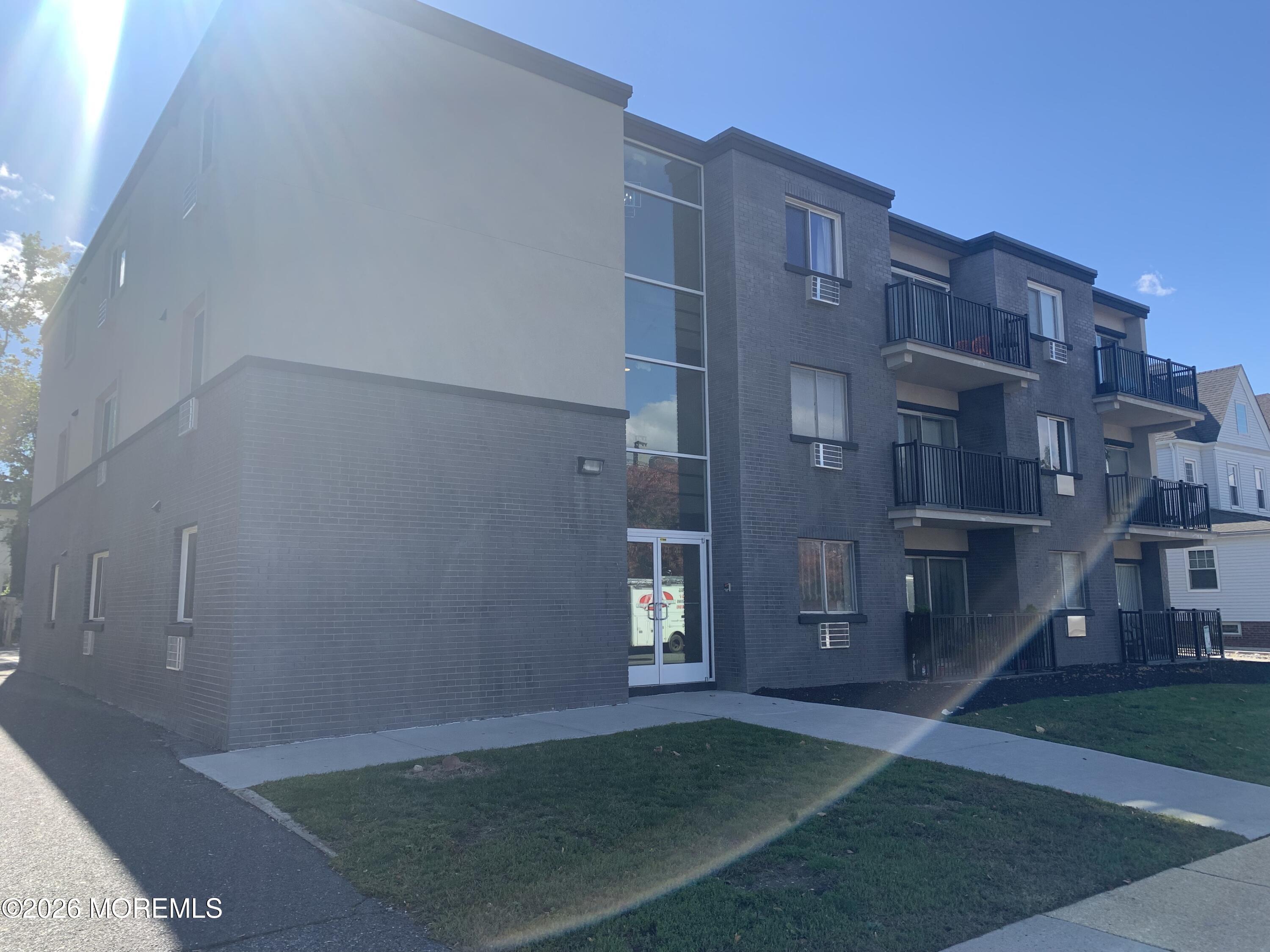 21 Leroy Place Red Bank NJ 07701