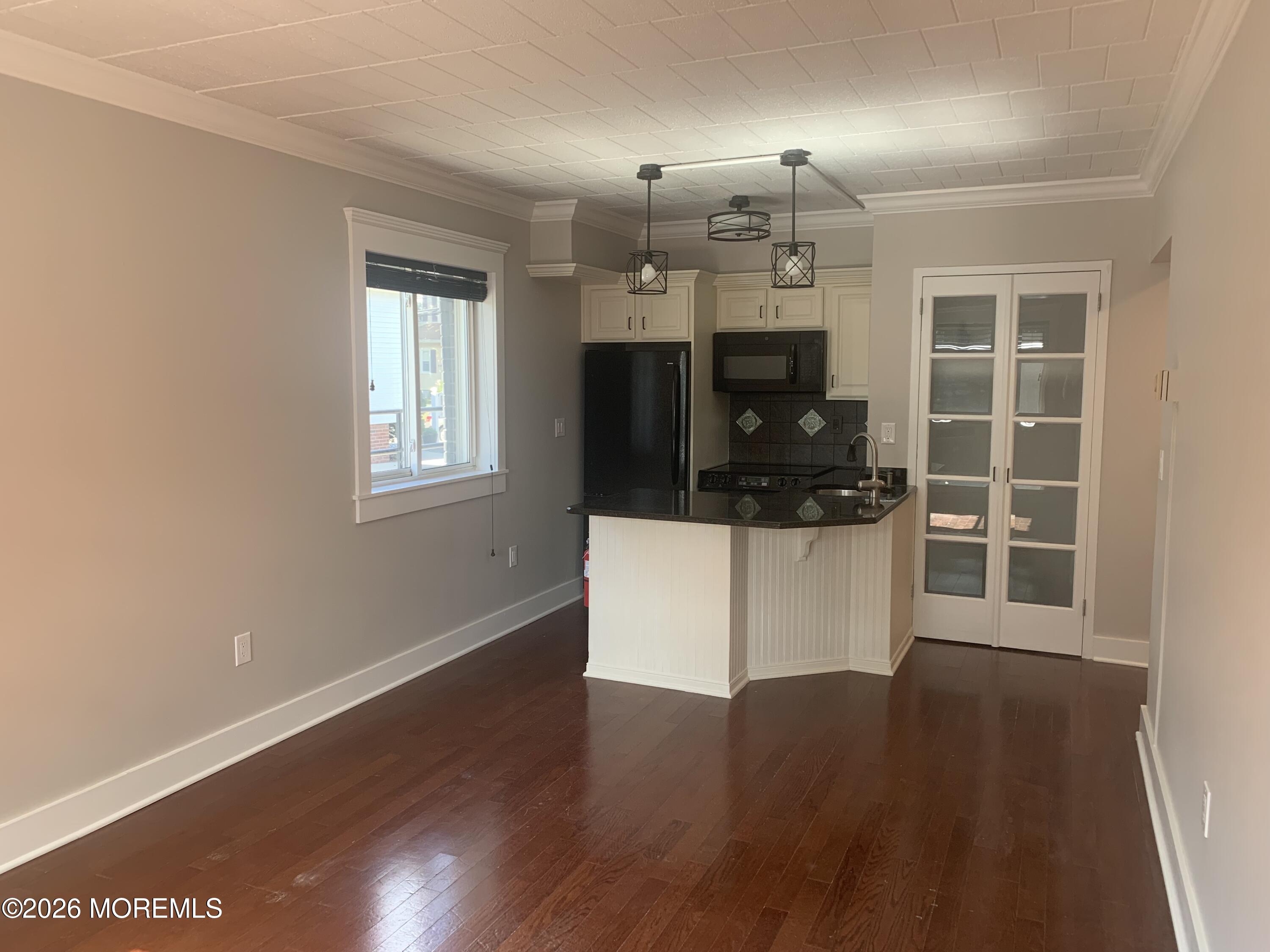 21 Leroy Place Red Bank NJ 07701