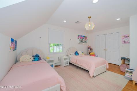 209 Woodcrest Road Oakhurst NJ 07755