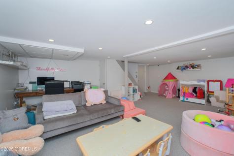209 Woodcrest Road Oakhurst NJ 07755