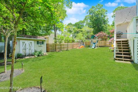 209 Woodcrest Road Oakhurst NJ 07755