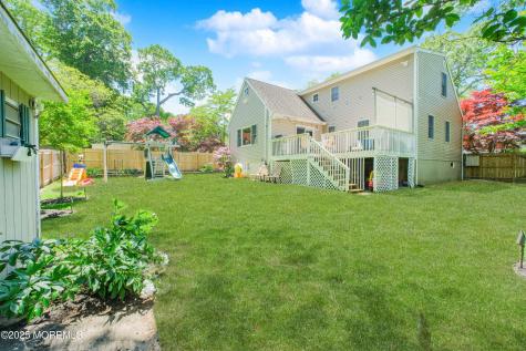 209 Woodcrest Road Oakhurst NJ 07755