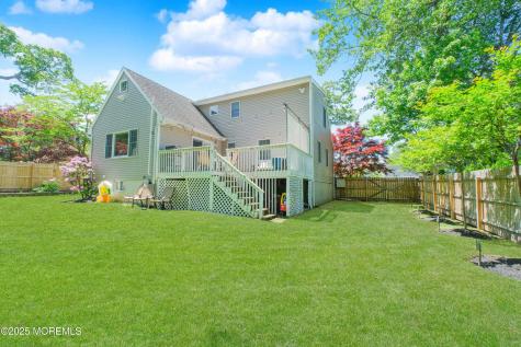 209 Woodcrest Road Oakhurst NJ 07755