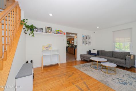 209 Woodcrest Road Oakhurst NJ 07755
