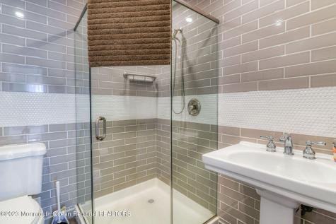18 Abbott Avenue Ocean Grove NJ 07756