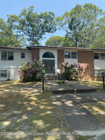 275 Garfield Avenue Oakhurst NJ 07755