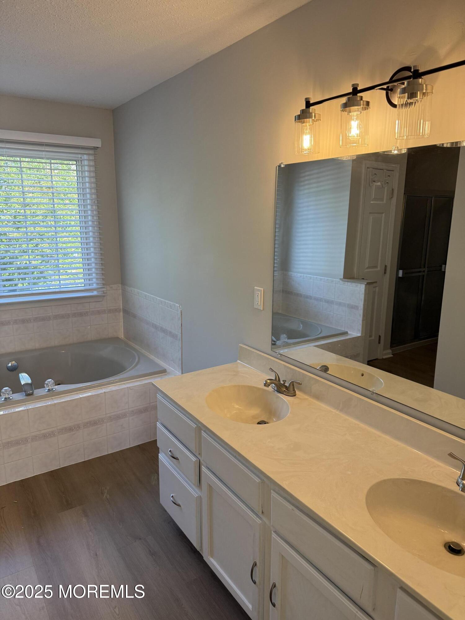 90 Atlantis Avenue Manahawkin NJ 08050