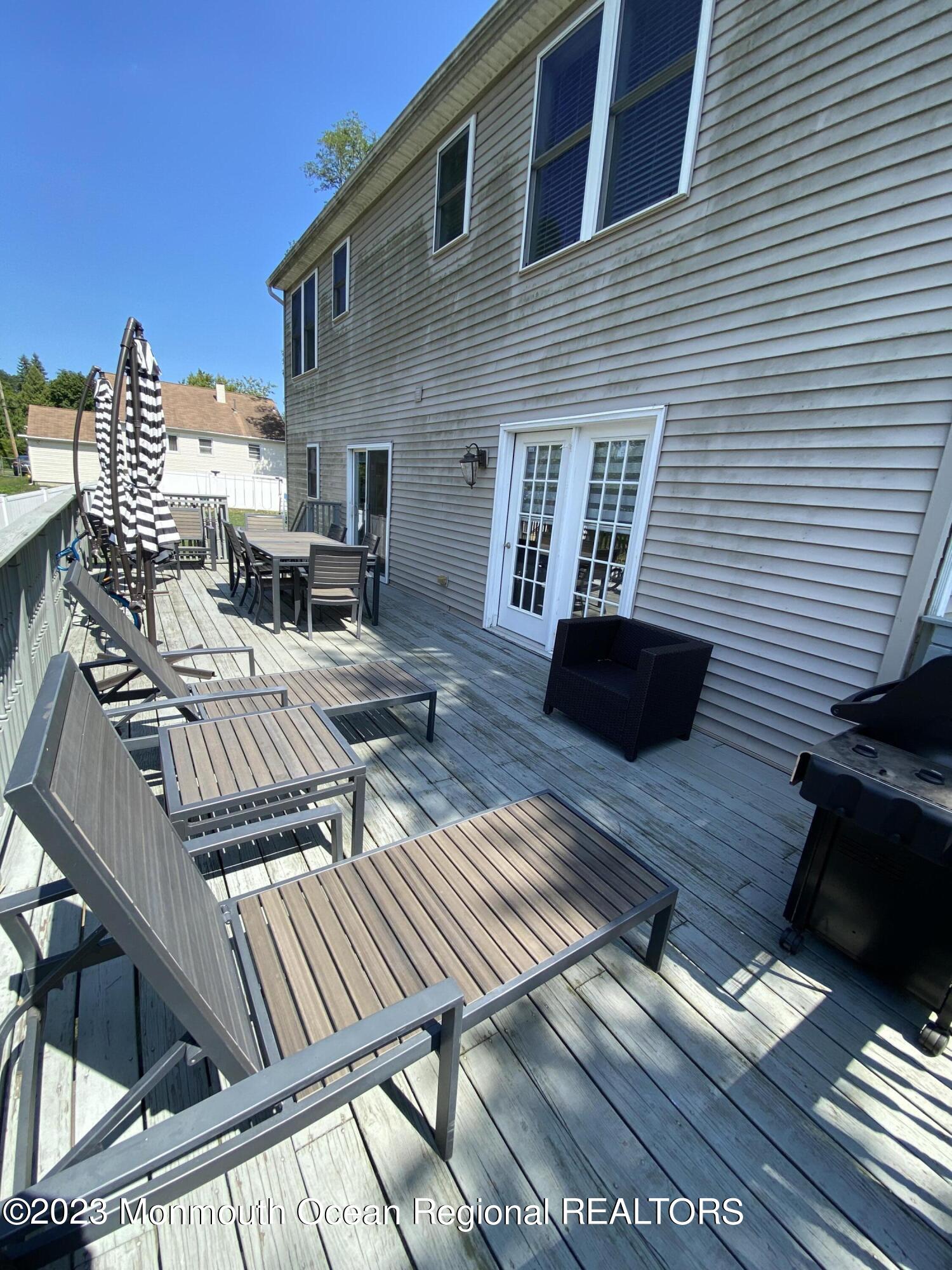 511 W Park Avenue Oakhurst NJ 07755