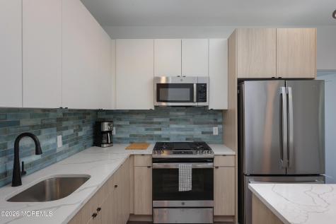 6 W End Court Long Branch NJ 07740