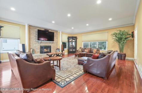 29 Northwoods Road Ocean Twp NJ 07712