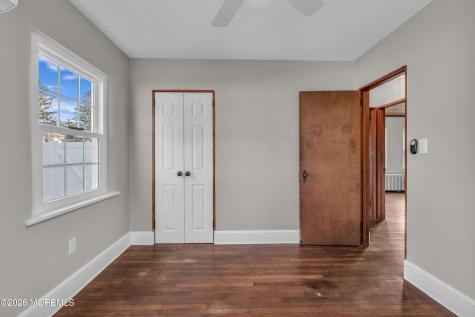 18 Maiden Lane Toms River NJ 08753