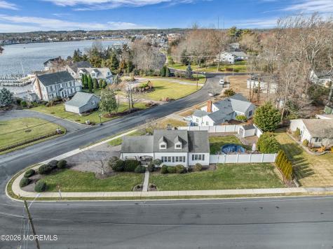 18 Maiden Lane Toms River NJ 08753