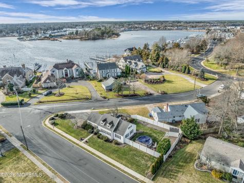18 Maiden Lane Toms River NJ 08753