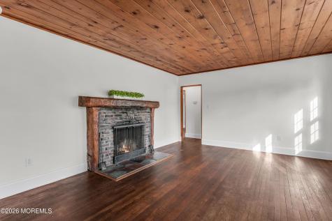 18 Maiden Lane Toms River NJ 08753