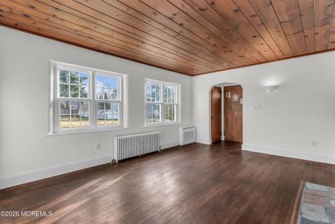 18 Maiden Lane Toms River NJ 08753