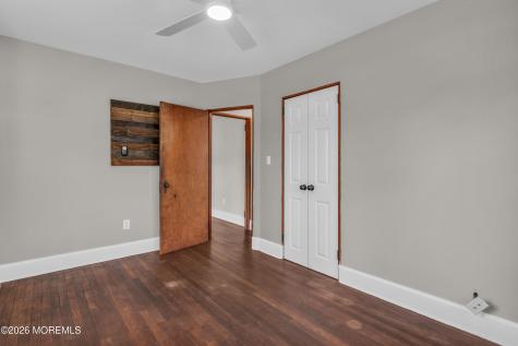 18 Maiden Lane Toms River NJ 08753
