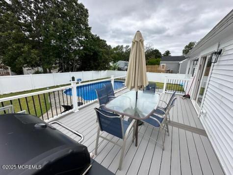 18 Branch Road Oakhurst NJ 07755