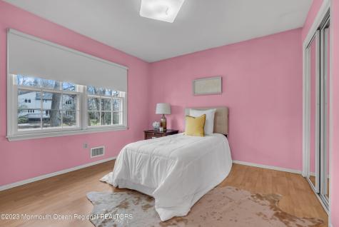 2912 Logan Road Oakhurst NJ 07755