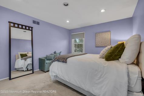 2912 Logan Road Oakhurst NJ 07755