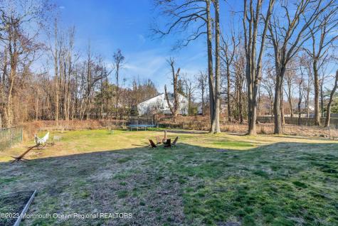2912 Logan Road Oakhurst NJ 07755