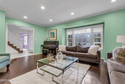 2912 Logan Road Oakhurst NJ 07755