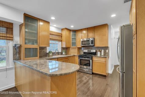 2912 Logan Road Oakhurst NJ 07755