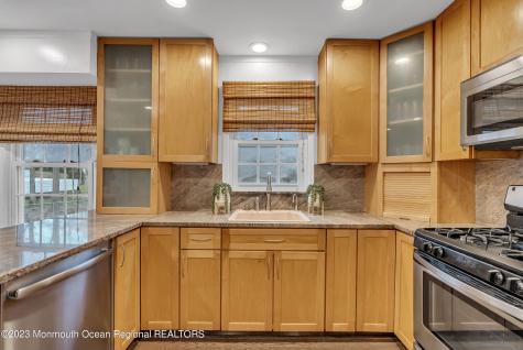 2912 Logan Road Oakhurst NJ 07755