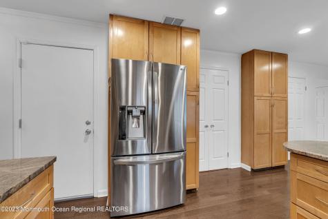 2912 Logan Road Oakhurst NJ 07755
