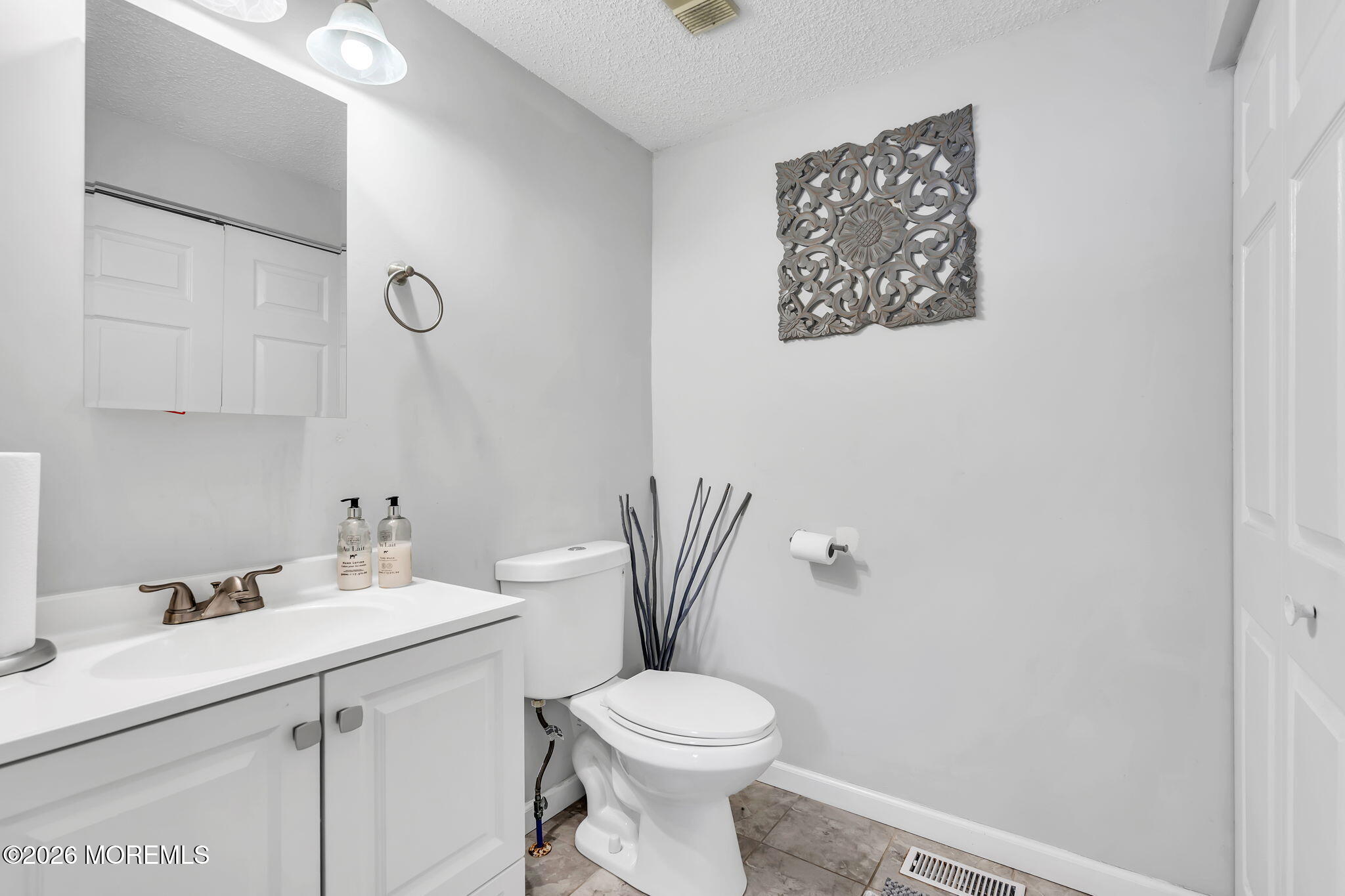 22 Compass Lane Barnegat NJ 08005